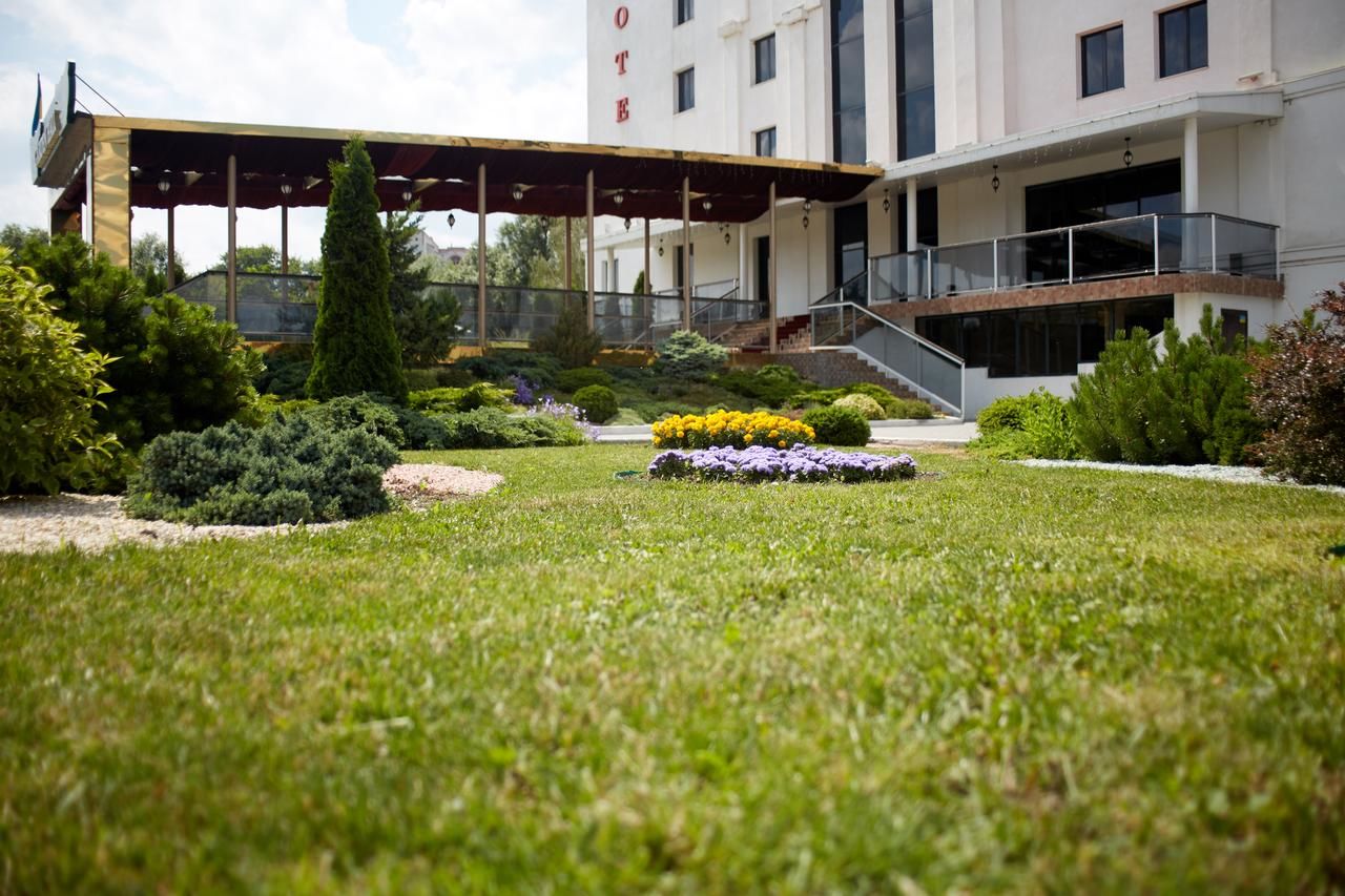 Отели типа «постель и завтрак» Garden Hall Тернополь-23