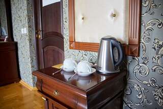 Отели типа «постель и завтрак» Garden Hall Тернополь Стандартный двухместный номер с 1 кроватью или 2 отдельными кроватями-2